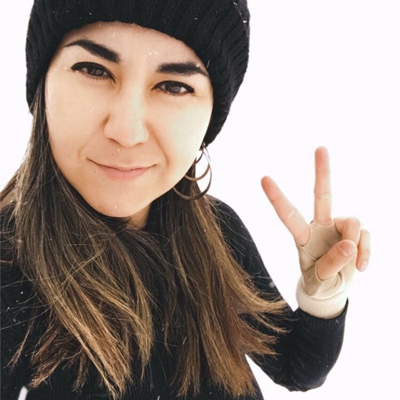 Meet your Posher, Pamela - Picture 1 of 1